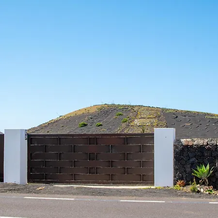 Casa Mar De Lava -escapada Activa En Masdache, Corazon De Lanzarote Tías